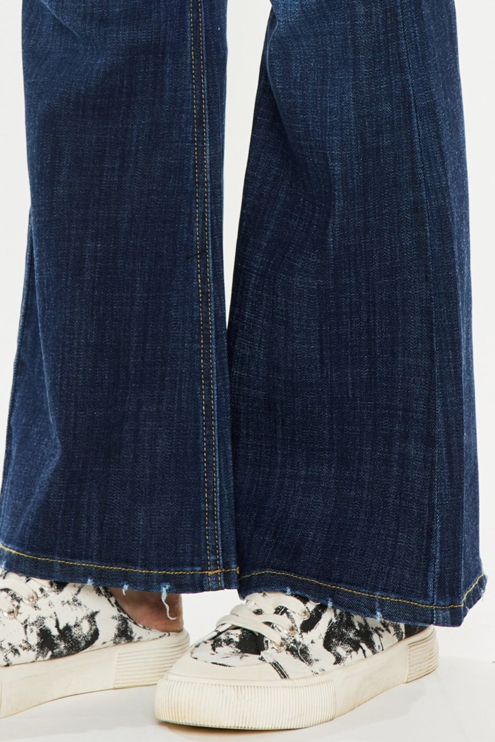 Kancan Mid Rise Flare Jeans SZ 1-22W